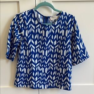 Everly Blue and White Geometric Top